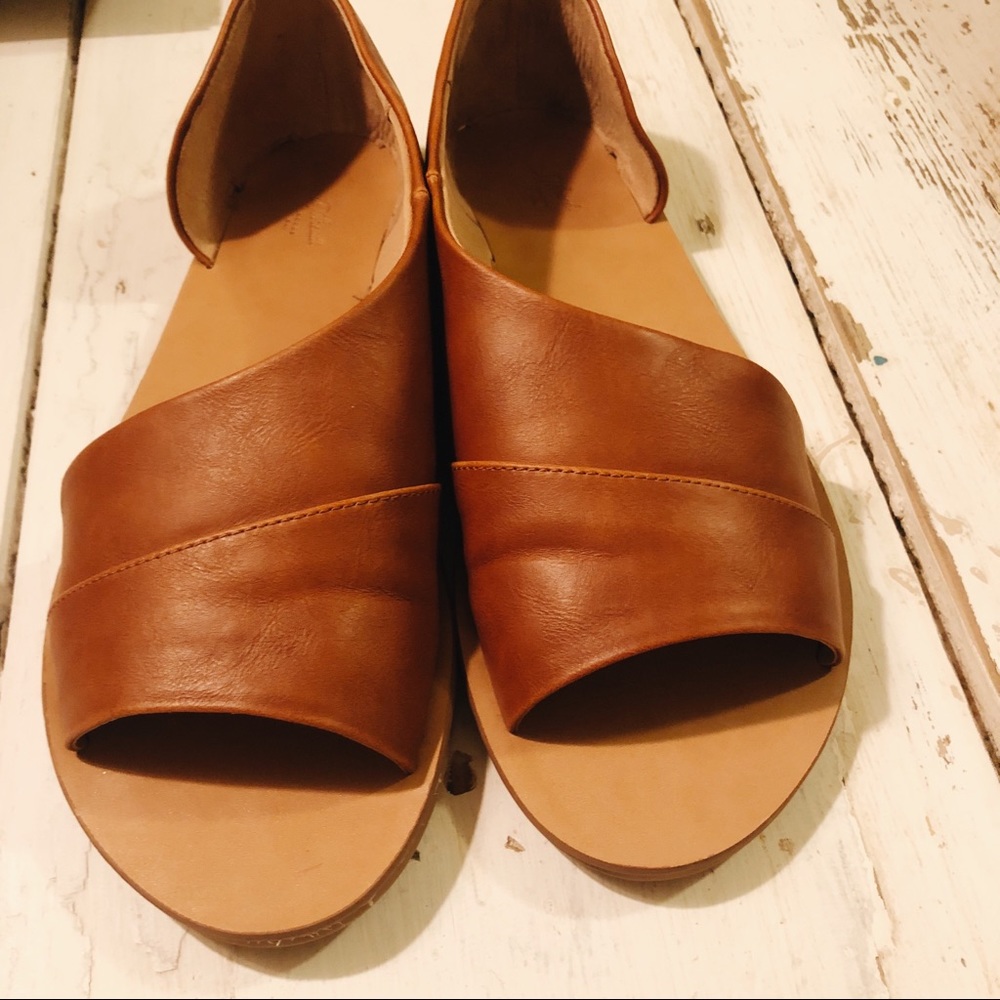 Target Universal Thread Asymmetrical Slide Sandals